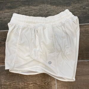 white lululemon hotty hot shorts